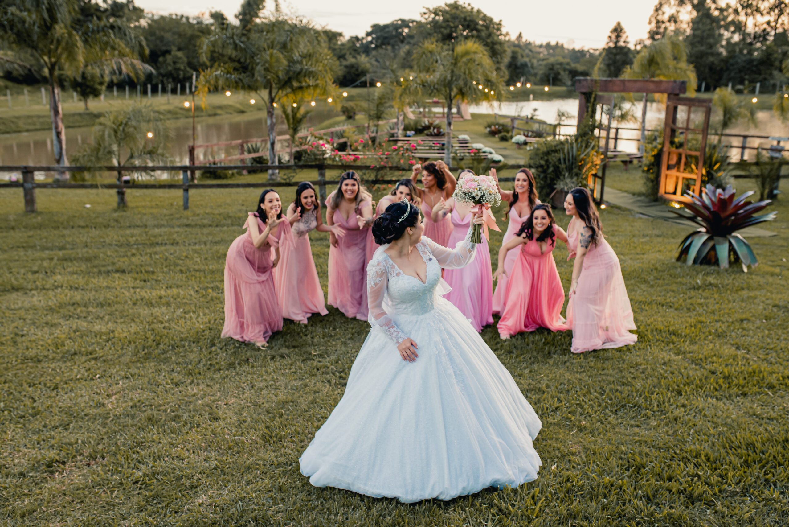 Casamento ao ar livre no Sítio Girassol